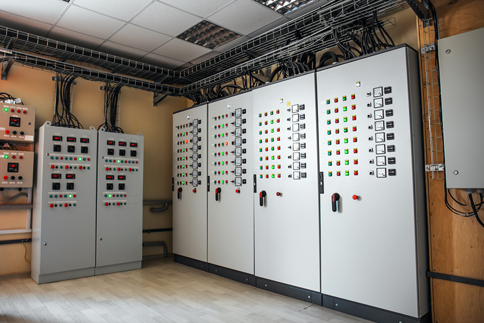 Schalt­anlagen­bau bei Kemnitz Elektrotechnik (Einzelunternehmen) in Bitterfeld-Wolfen